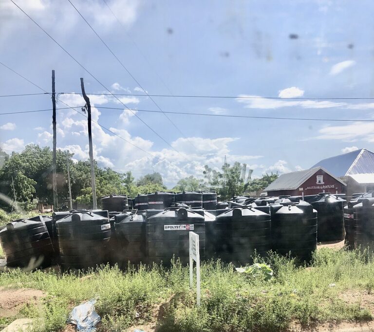 房车大容量水电模块
